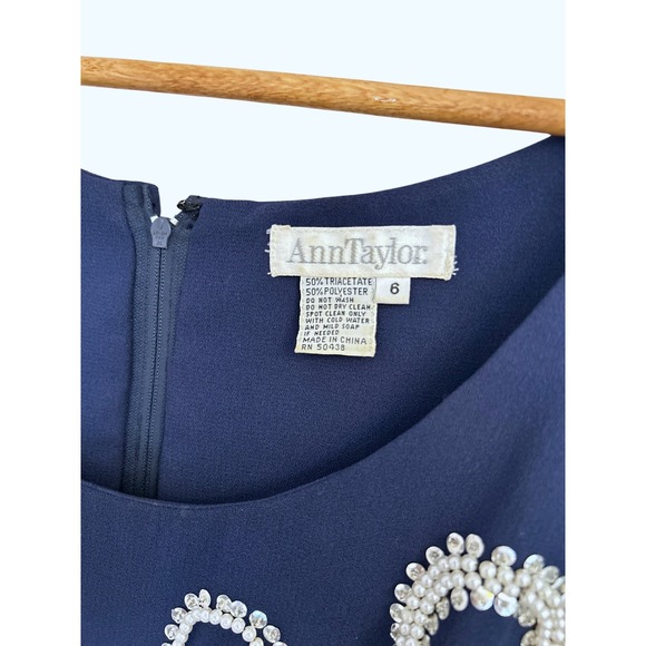 Vintage Ann Taylor Navy Blue Beaded Embellished Sleeveless Sheath Dress, Size 6 - Picture 3 of 9